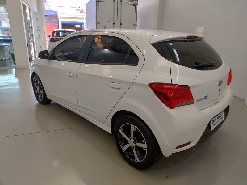 ONIX 1.4 MPFI LTZ 8V FLEX 4P AUTOMÁTICO - 2018 - BENTO GONçALVES