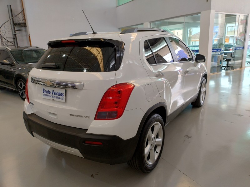 TRACKER 1.8 MPFI LTZ 4X2 16V FLEX 4P AUTOMÁTICO - 2015 - BENTO GONçALVES