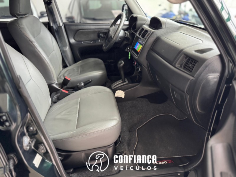 PAJERO TR4 2.0 4X4 16V 140CV FLEX 4P AUTOMÁTICO - 2013 - BENTO GONçALVES