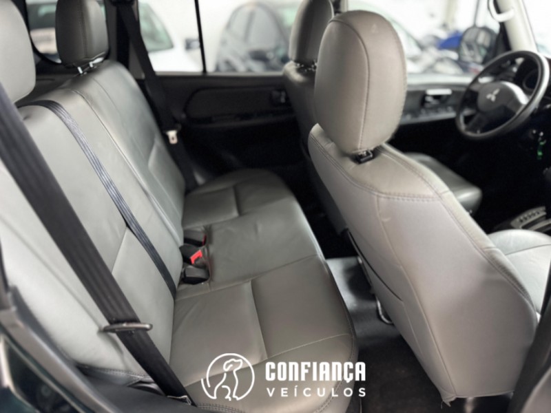 PAJERO TR4 2.0 4X4 16V 140CV FLEX 4P AUTOMÁTICO - 2013 - BENTO GONçALVES