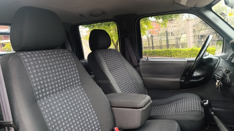 RANGER 2.8 XLS 4X2 CD 8V TURBO INTERCOOLER DIESEL 4P MANUAL - 2005 - CAXIAS DO SUL