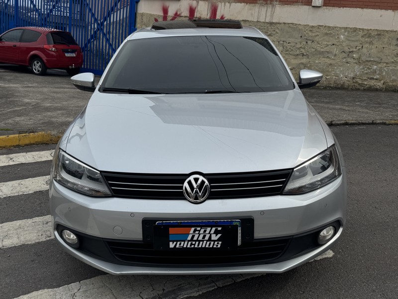JETTA 2.0 COMFORTLINE FLEX 4P MANUAL - 2011 - CAXIAS DO SUL