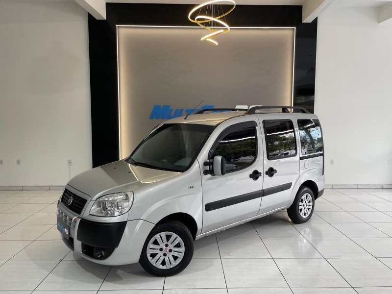 DOBLÓ 1.4 MPI ATTRACTIVE 8V FLEX 4P MANUAL 7 LUGARES - 2012 - ESTâNCIA VELHA