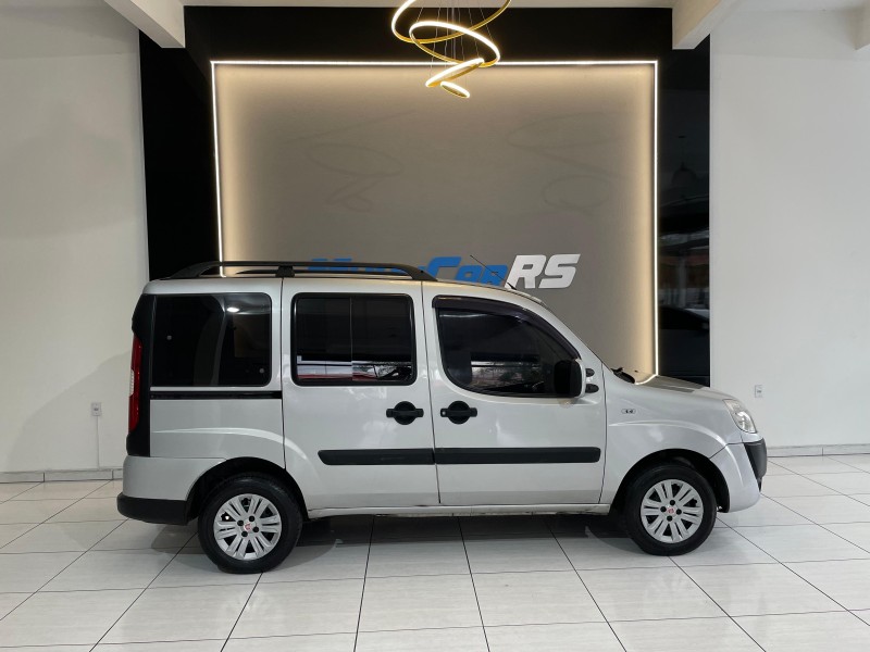 DOBLÓ 1.4 MPI ATTRACTIVE 8V FLEX 4P MANUAL 7 LUGARES - 2012 - ESTâNCIA VELHA