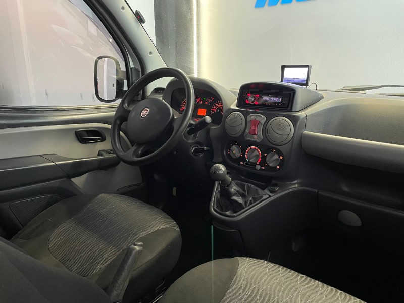 DOBLÓ 1.4 MPI ATTRACTIVE 8V FLEX 4P MANUAL 7 LUGARES - 2012 - ESTâNCIA VELHA