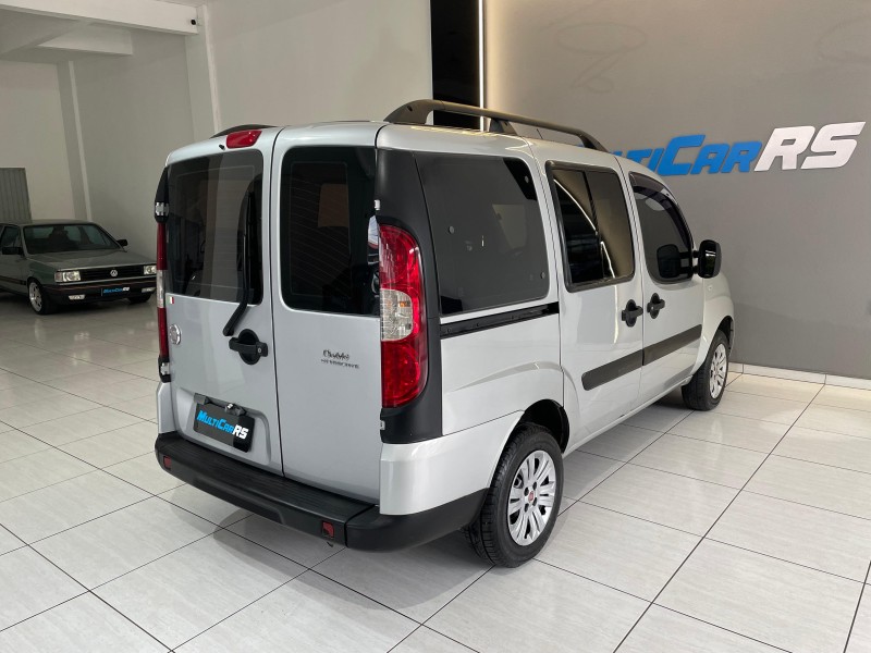 DOBLÓ 1.4 MPI ATTRACTIVE 8V FLEX 4P MANUAL 7 LUGARES - 2012 - ESTâNCIA VELHA