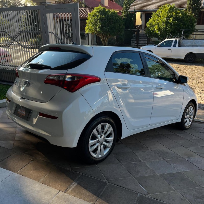 HB20 1.0 COMFORT 12V FLEX 4P MANUAL - 2017 - NOVA PETRóPOLIS