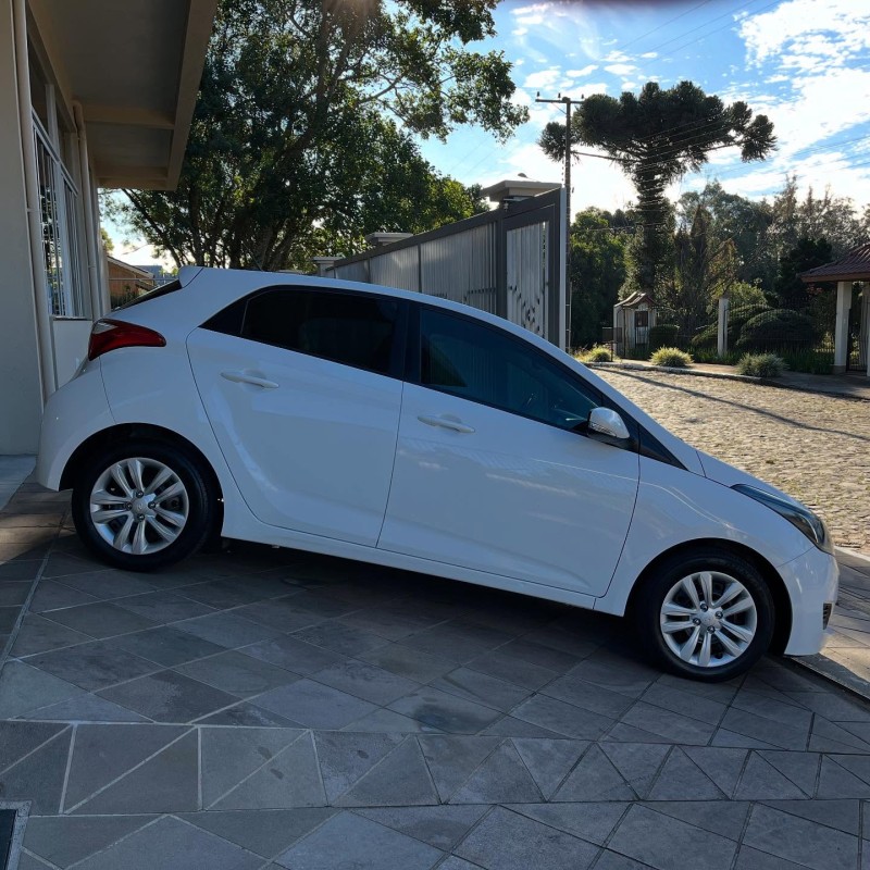 HB20 1.0 COMFORT 12V FLEX 4P MANUAL - 2017 - NOVA PETRóPOLIS