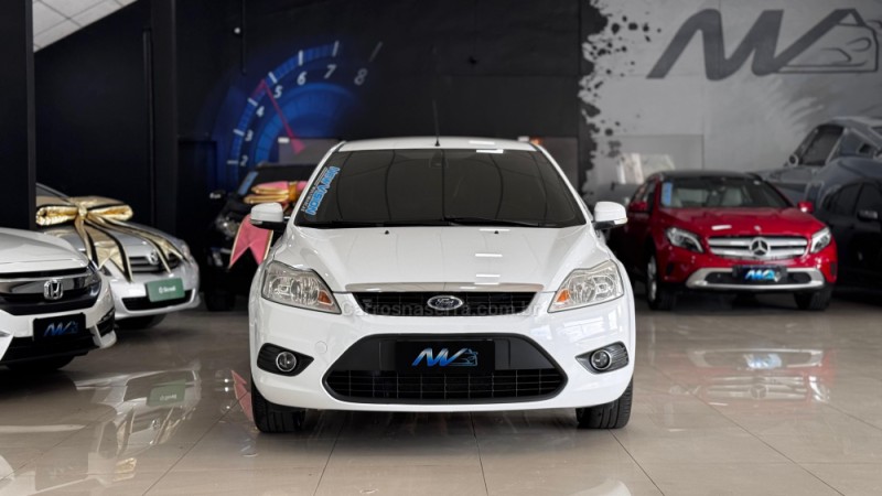 FOCUS 2.0 FC 16V FLEX 4P AUTOMÁTICO - 2013 - ESTâNCIA VELHA
