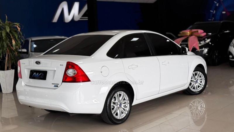 FOCUS 2.0 FC 16V FLEX 4P AUTOMÁTICO - 2013 - ESTâNCIA VELHA