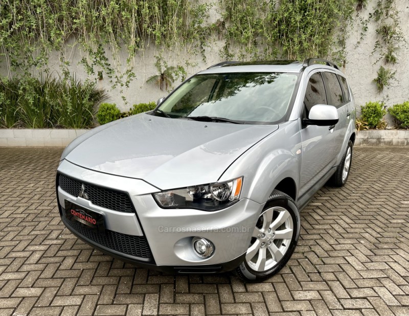 outlander 2.0 16v gasolina 4p automatico 2013 sapiranga