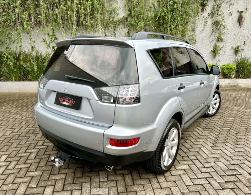 OUTLANDER 2.0 16V GASOLINA 4P AUTOMÁTICO - 2013 - SAPIRANGA