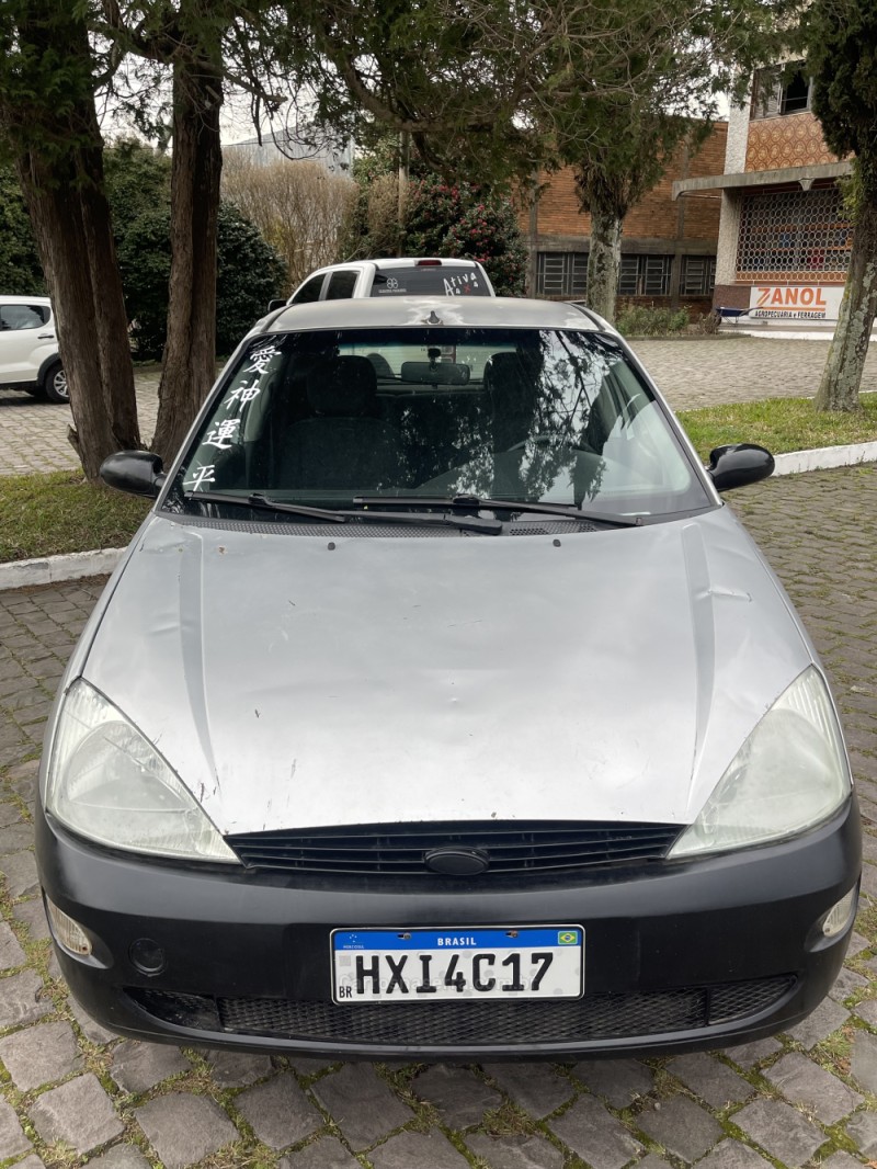 FOCUS 1.8 16V GASOLINA 4P MANUAL - 2003 - CAXIAS DO SUL
