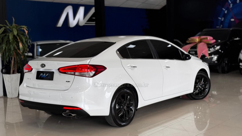 CERATO 1.6 SX 16V FLEX 4P AUTOMÁTICO - 2017 - ESTâNCIA VELHA