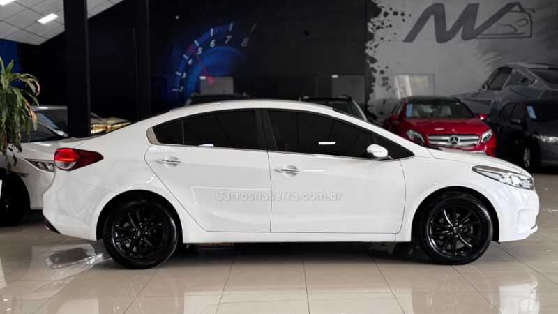 CERATO 1.6 SX 16V FLEX 4P AUTOMÁTICO - 2017 - ESTâNCIA VELHA