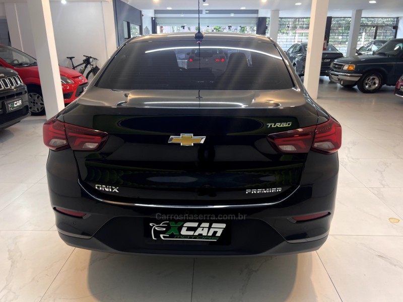ONIX 1.0	PREMIER PLUS 12V TURBO FLEX 4P AUTOMÁTICO - 2020 - BENTO GONçALVES