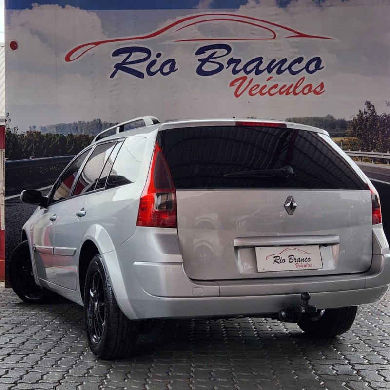 MÉGANE 1.6 DYNAMIQUE GRAND TOUR 16V FLEX 4P MANUAL - 2011 - CAXIAS DO SUL