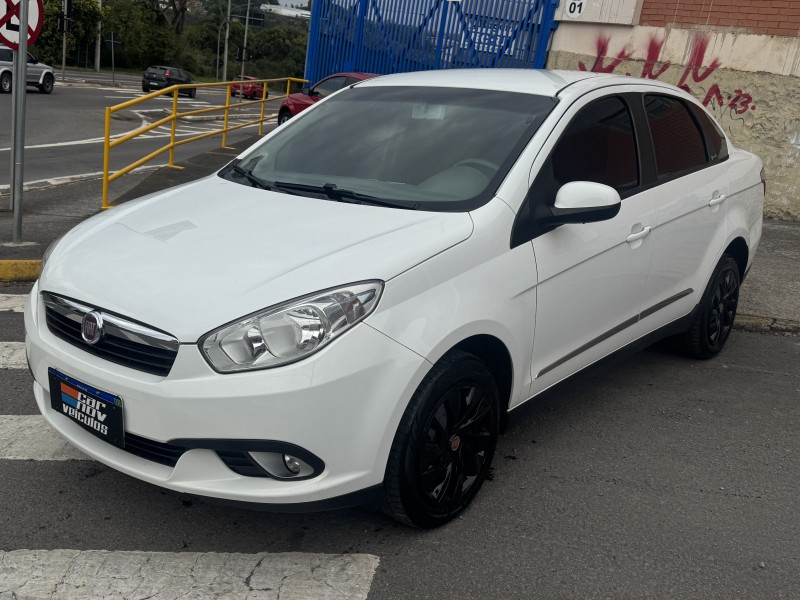 GRAND SIENA 1.6 MPI ESSENCE 16V FLEX 4P MANUAL - 2014 - CAXIAS DO SUL