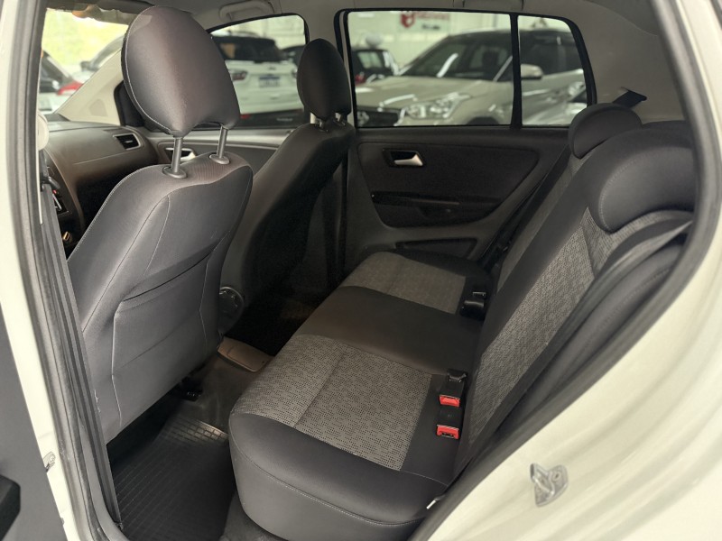 FOX 1.6 MI 8V FLEX 4P MANUAL - 2013 - CAXIAS DO SUL