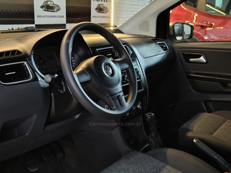 FOX 1.6 MI 8V FLEX 4P MANUAL - 2013 - NOVO HAMBURGO