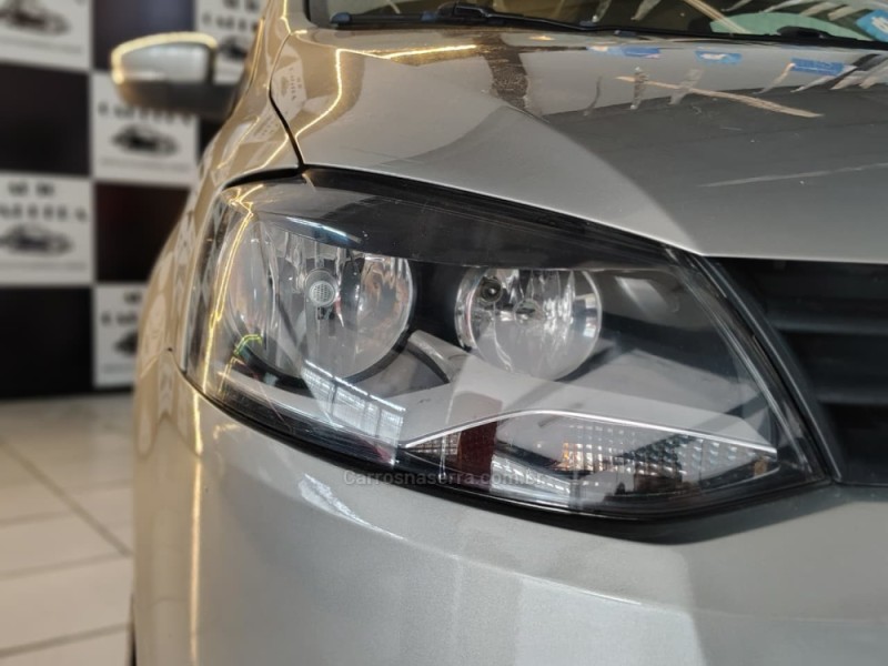 FOX 1.6 MI 8V FLEX 4P MANUAL - 2013 - NOVO HAMBURGO