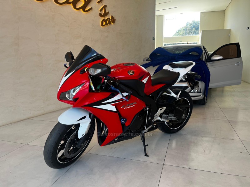 CBR 1000RR FIREBLADE - 2012 - CANELA