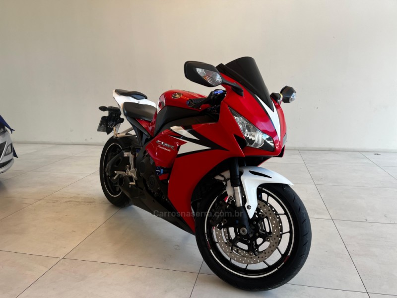 CBR 1000RR FIREBLADE - 2012 - CANELA