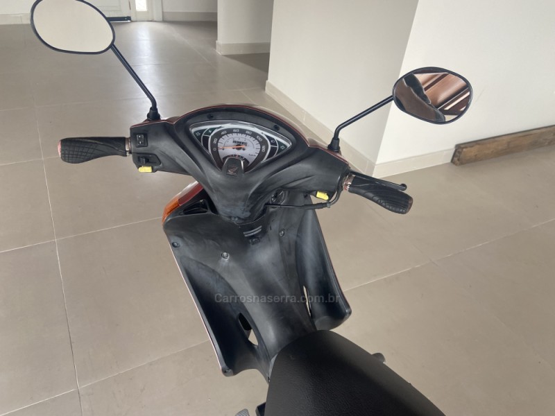 BIZ 100 ES - 2014 - CANELA