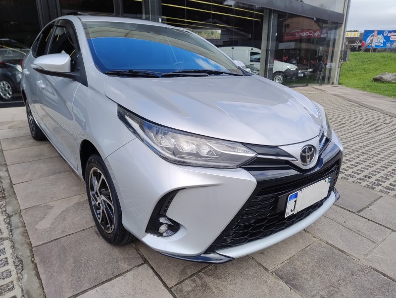 YARIS 1.5 XLS SEDAN 16V FLEX 4P AUTOMÁTICO - 2024 - CAXIAS DO SUL