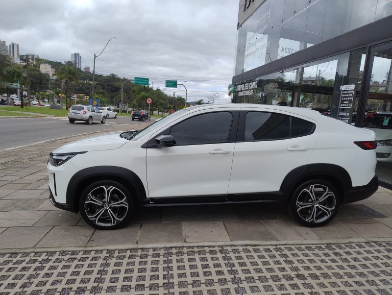 FASTBACK 1.0 IMPETUS 200 TURBO FLEX 4P AUTOMÁTICO - 2024 - CAXIAS DO SUL