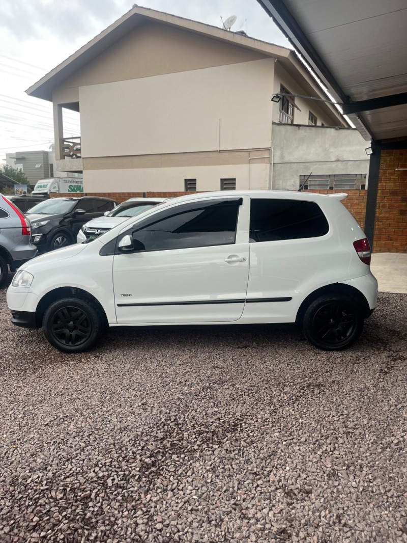 FOX 1.0 MI TREND 8V FLEX 2P MANUAL - 2010 - LAJEADO