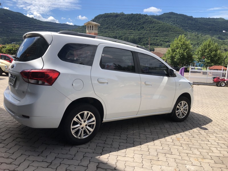 SPIN 1.8 LT 8V FLEX 4P MANUAL - 2020 - VALE REAL