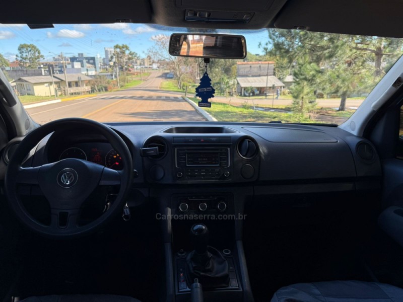 AMAROK 2.0 SE 4X4 CS 16V TURBO INTERCOOLER DIESEL 4P MANUAL - 2013 - VACARIA