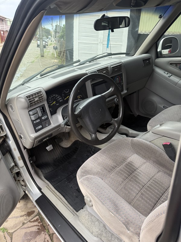 BLAZER 2.5 DLX 4X4 8V TURBO DIESEL 4P MANUAL - 1999 - CAXIAS DO SUL