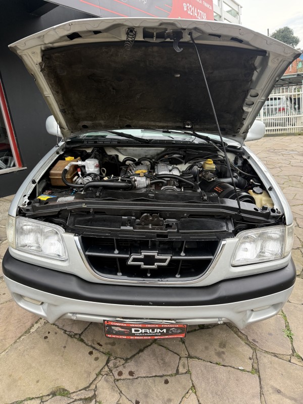BLAZER 2.5 DLX 4X4 8V TURBO DIESEL 4P MANUAL - 1999 - CAXIAS DO SUL