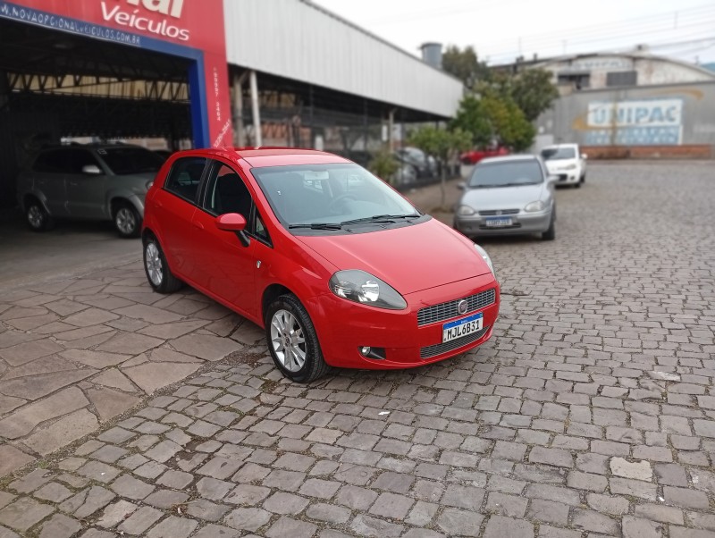 PUNTO 1.4 ATTRACTIVE ITALIA 8V FLEX 4P MANUAL - 2012 - CAXIAS DO SUL
