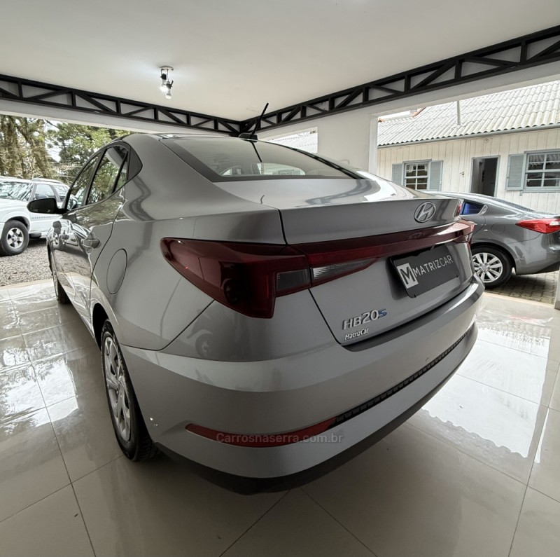 HB20S 1.0 COMFORT 12V FLEX 4P MANUAL - 2025 - CANELA