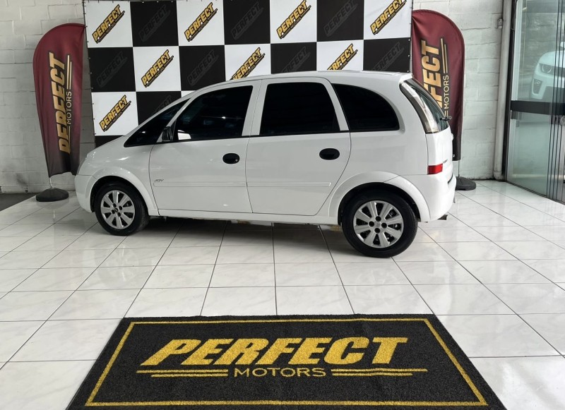 MERIVA 1.4 MPFI JOY 8V FLEX 4P MANUAL - 2010 - PORTãO