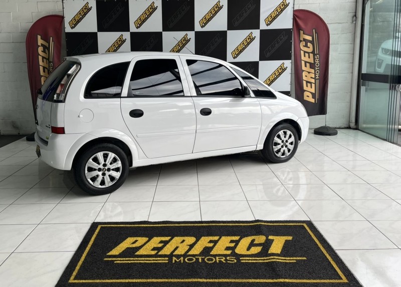 MERIVA 1.4 MPFI JOY 8V FLEX 4P MANUAL - 2010 - PORTãO