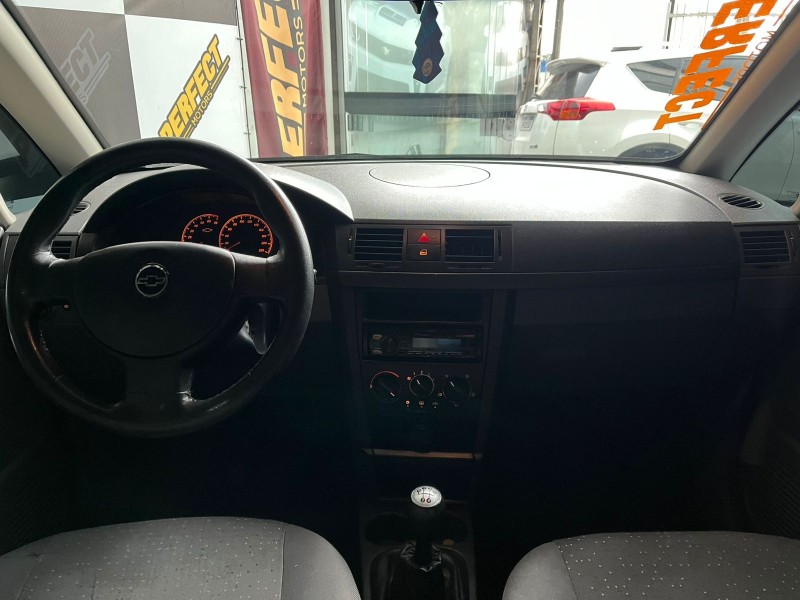 MERIVA 1.4 MPFI JOY 8V FLEX 4P MANUAL - 2010 - PORTãO