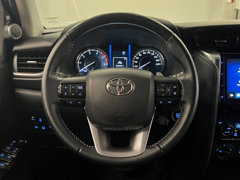 HILUX SW4 2.8 SRX 4X4 7 LUGARES 16V TURBO INTERCOOLER DIESEL 4P AUTOMÁTICO - 2024 - FLORES DA CUNHA
