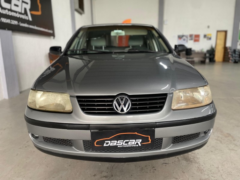 GOL 1.0 MI 16V GASOLINA 4P MANUAL G.III - 2002 - BOM PRINCíPIO
