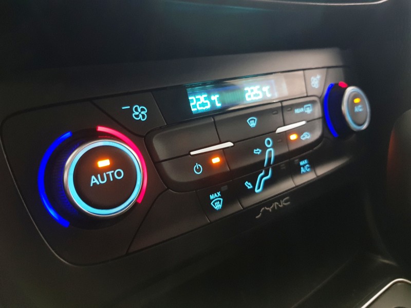 FOCUS 2.0 TITANIUM PLUS 16V FLEX 4P AUTOMÁTICO - 2018 - CAXIAS DO SUL