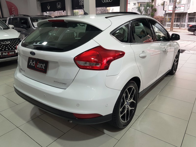 FOCUS 2.0 TITANIUM PLUS 16V FLEX 4P AUTOMÁTICO - 2018 - CAXIAS DO SUL