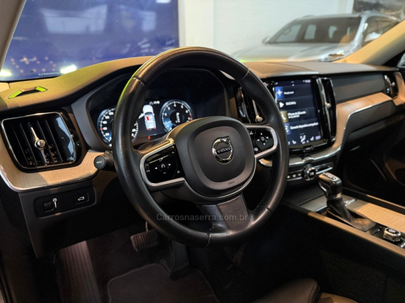 XC60 2.0 T5 INSCRIPTION GASOLINA 4P AUTOMÁTICO - 2018 - SãO LEOPOLDO