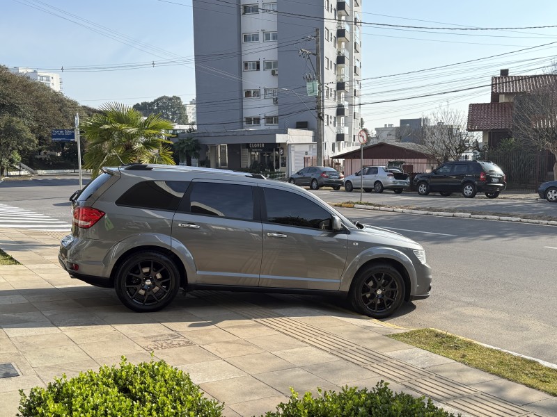JOURNEY 3.6 RT V6 GASOLINA 4P AUTOMÁTICO - 2012 - FARROUPILHA