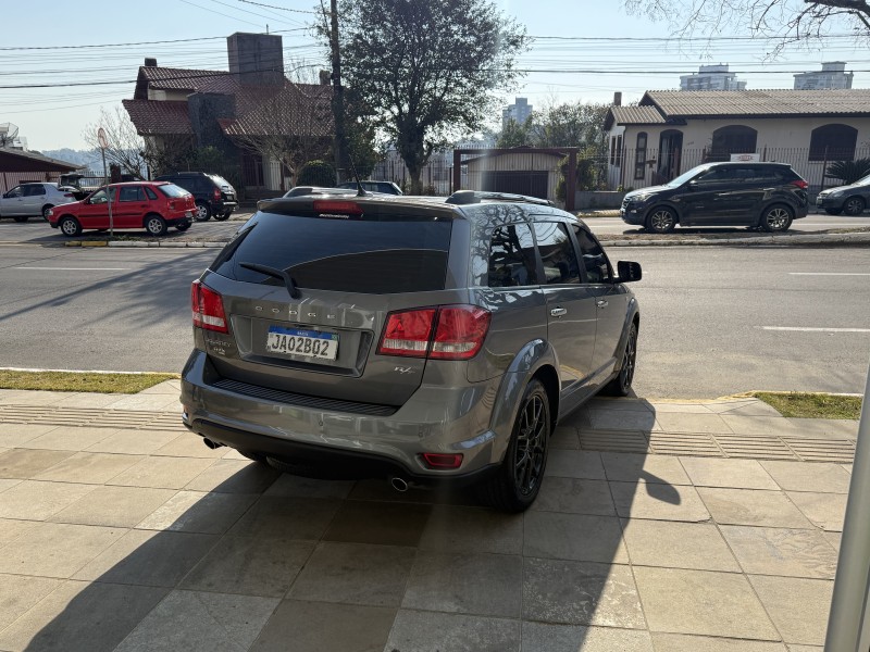 JOURNEY 3.6 RT V6 GASOLINA 4P AUTOMÁTICO - 2012 - FARROUPILHA