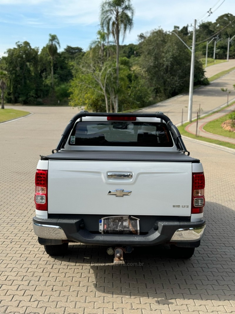S10 2.4 LTZ 4X2 CD 8V FLEX 4P MANUAL - 2013 - IVOTI