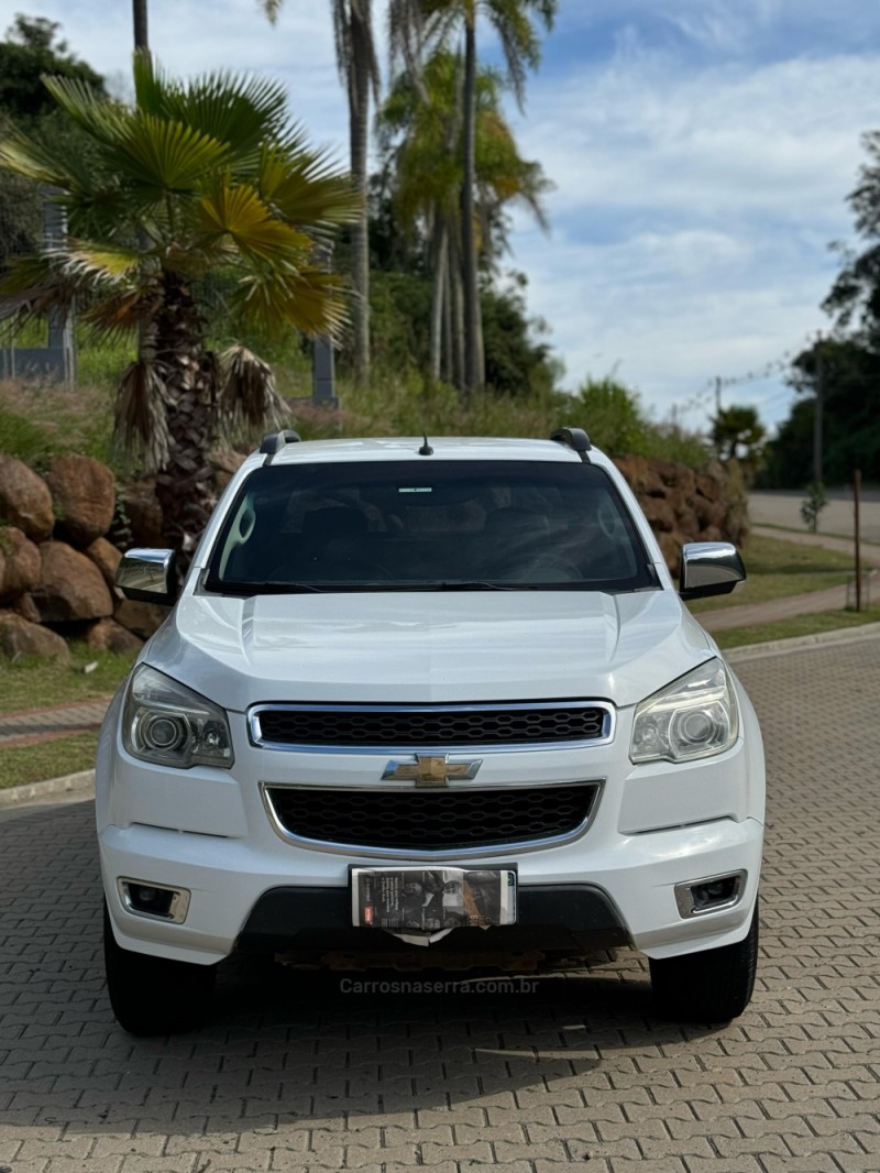 S10 2.4 LTZ 4X2 CD 8V FLEX 4P MANUAL - 2013 - IVOTI