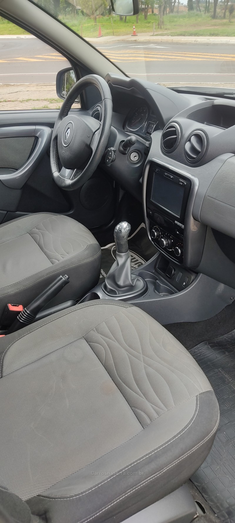 DUSTER 1.6 DYNAMIQUE 4X2 16V FLEX 4P MANUAL - 2014 - LAJEADO